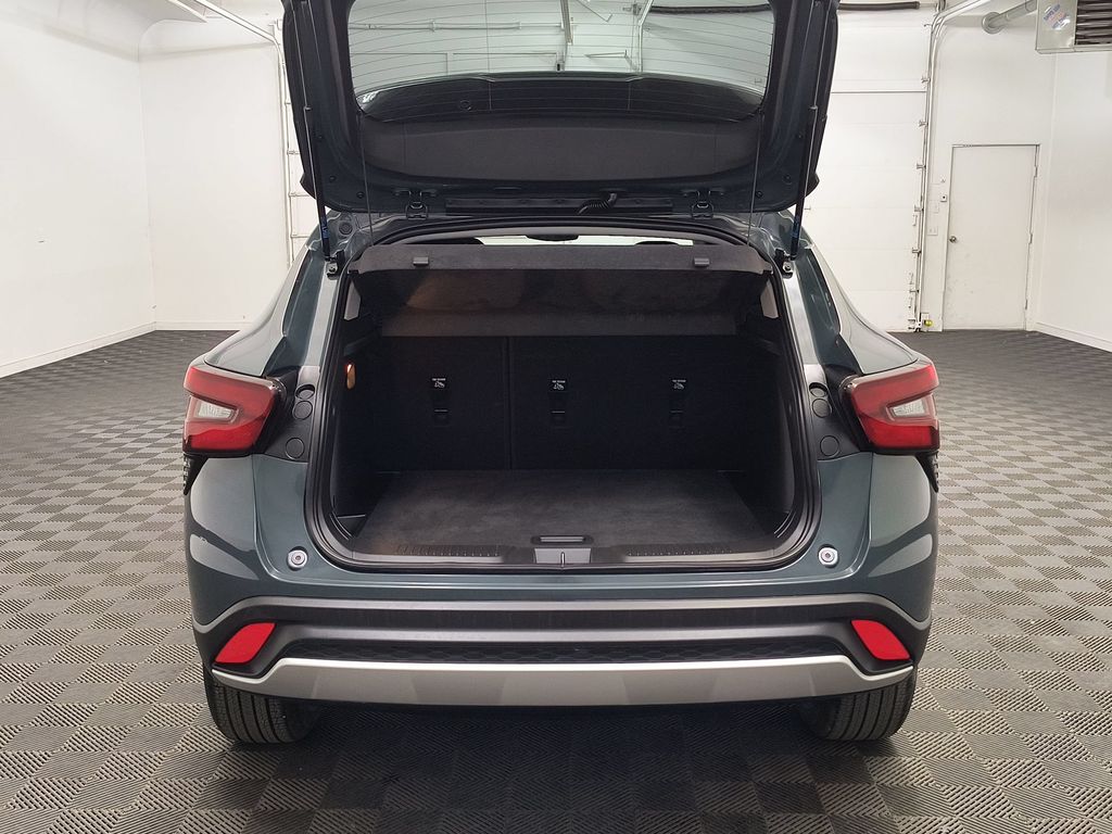 2026 Chevrolet Trax LT - Photo 21