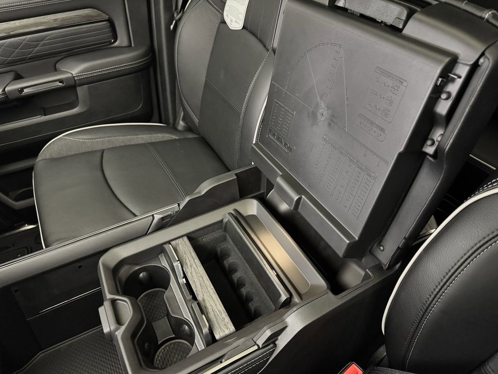 2025 RAM 3500 Limited - Photo 15