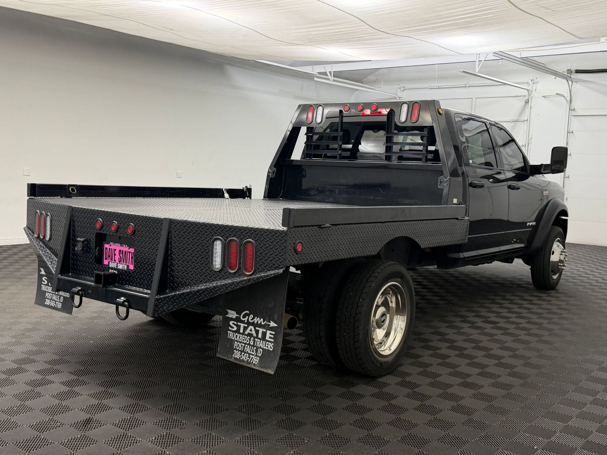 2022 Ram 5500 Chassis Tradesman/SLT/Laramie/Limited Truck Crew Cab