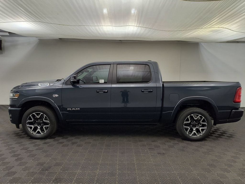 New 2026 Ram 1500 LARAMIE CREW CAB 4X4 5'7 BOX Pickup