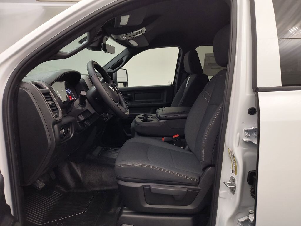 New 2026 Ram 5500 Chassis Cab 5500 TRADESMAN CHASSIS CREW CAB 4X4 60' CA Pickup