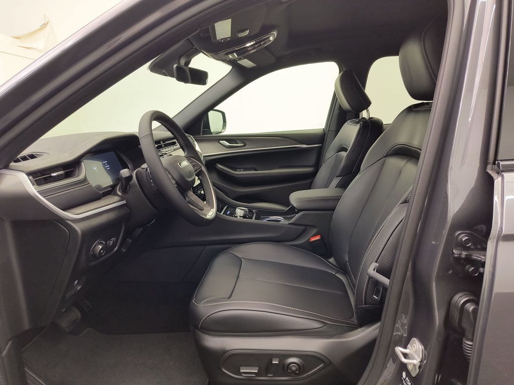 New 2025 Jeep Grand Cherokee L LIMITED 4X4 Sport Utility