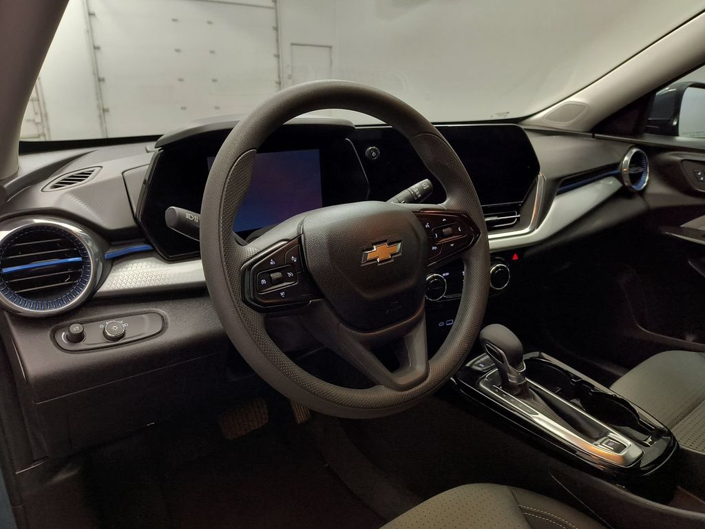2026 Chevrolet Trax LT - Photo 4