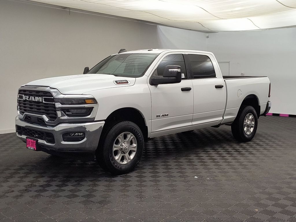 New 2025 Ram 3500 BIG HORN CREW CAB 4X4 6'4 BOX Pickup