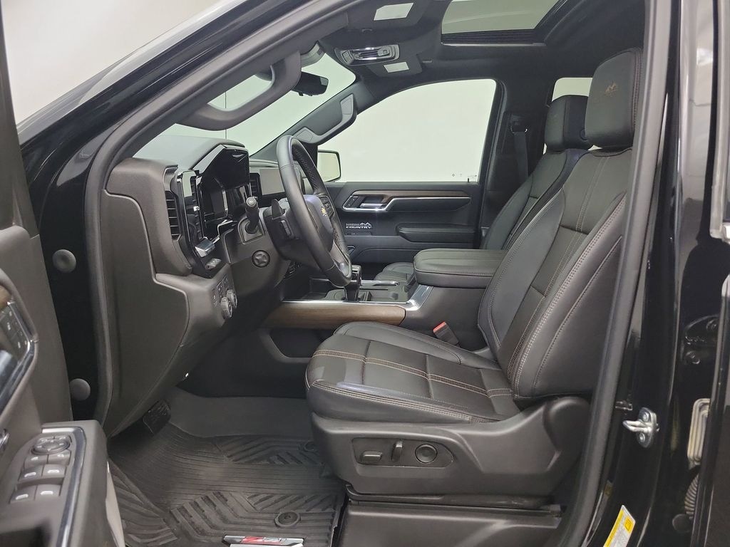 Used 2024 Chevrolet Silverado 1500 High Country Truck Crew Cab