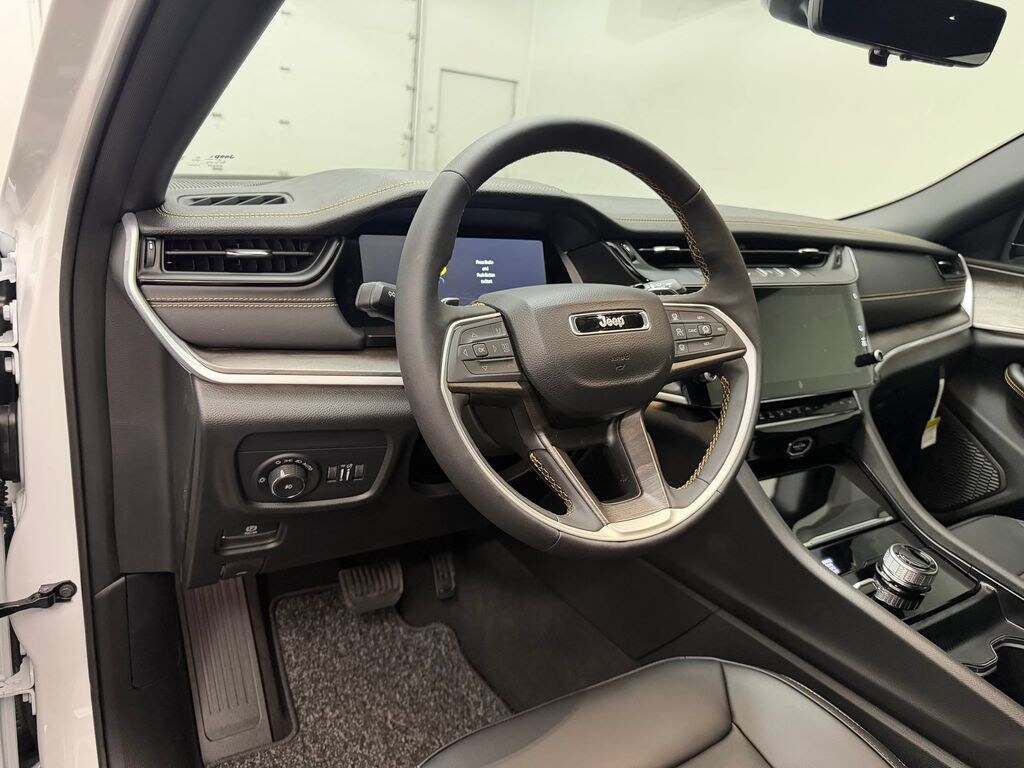 New 2026 Jeep Grand Cherokee L 85TH ANNIVERSARY EDITION 4X4 Sport Utility