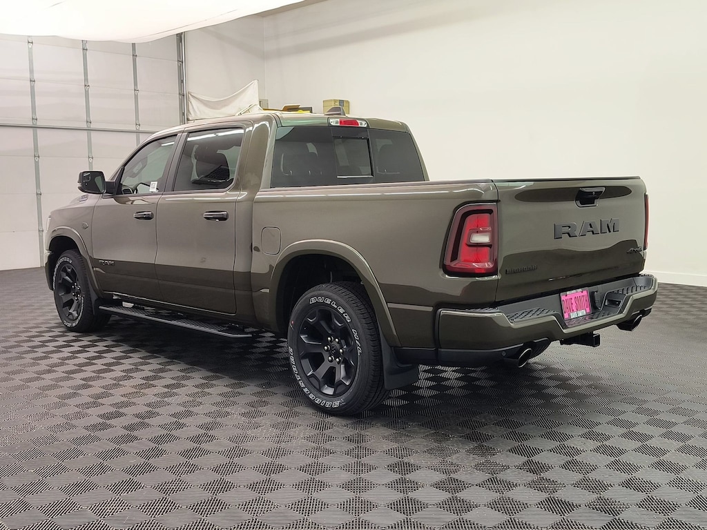 New 2027 Ram 1500 BIG HORN CREW CAB 4X4 5'7 BOX Pickup