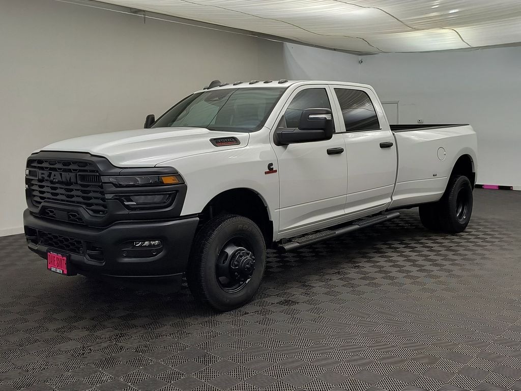 New 2026 Ram 3500 TRADESMAN CREW CAB 4X4 8' BOX Pickup