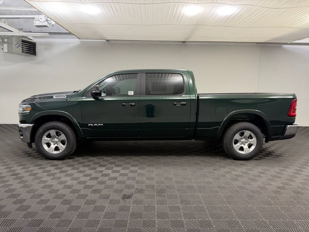 New 2026 Ram 1500 BIG HORN CREW CAB 4X4 6'4 BOX Pickup