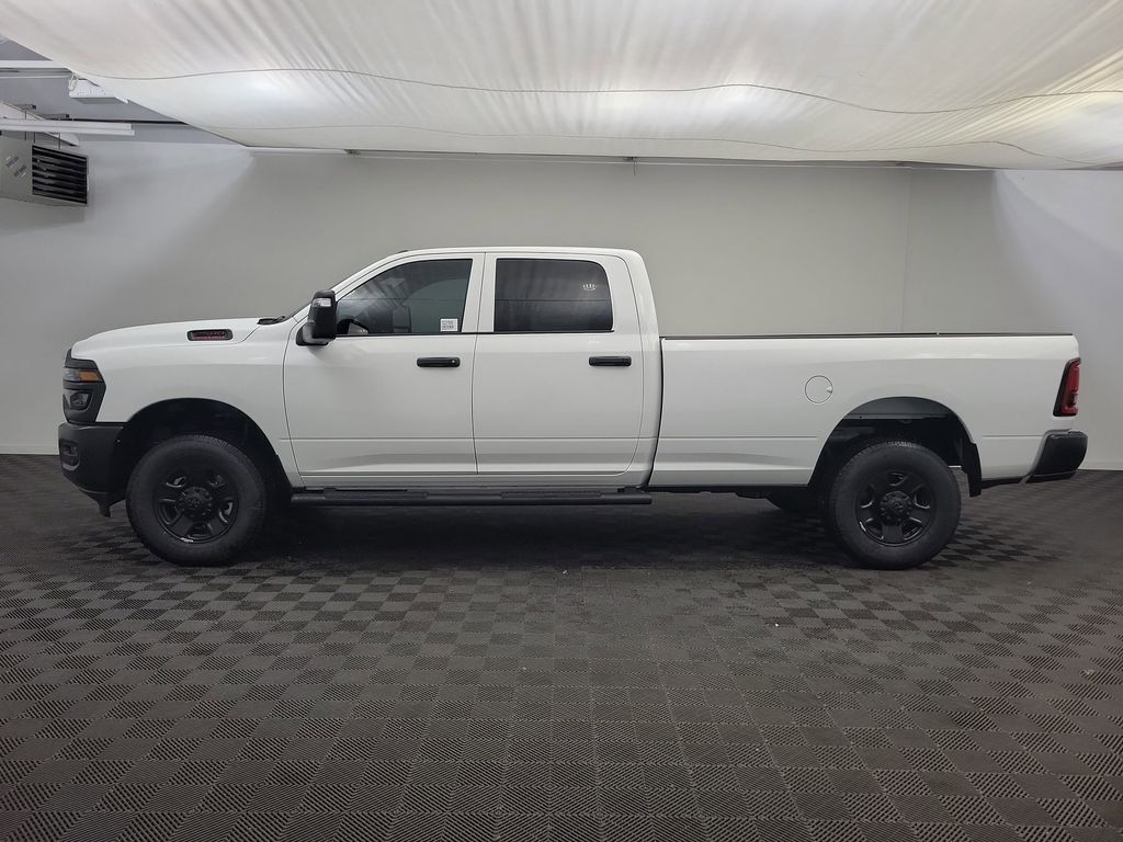 New 2026 Ram 2500 TRADESMAN CREW CAB 4X4 8' BOX Pickup
