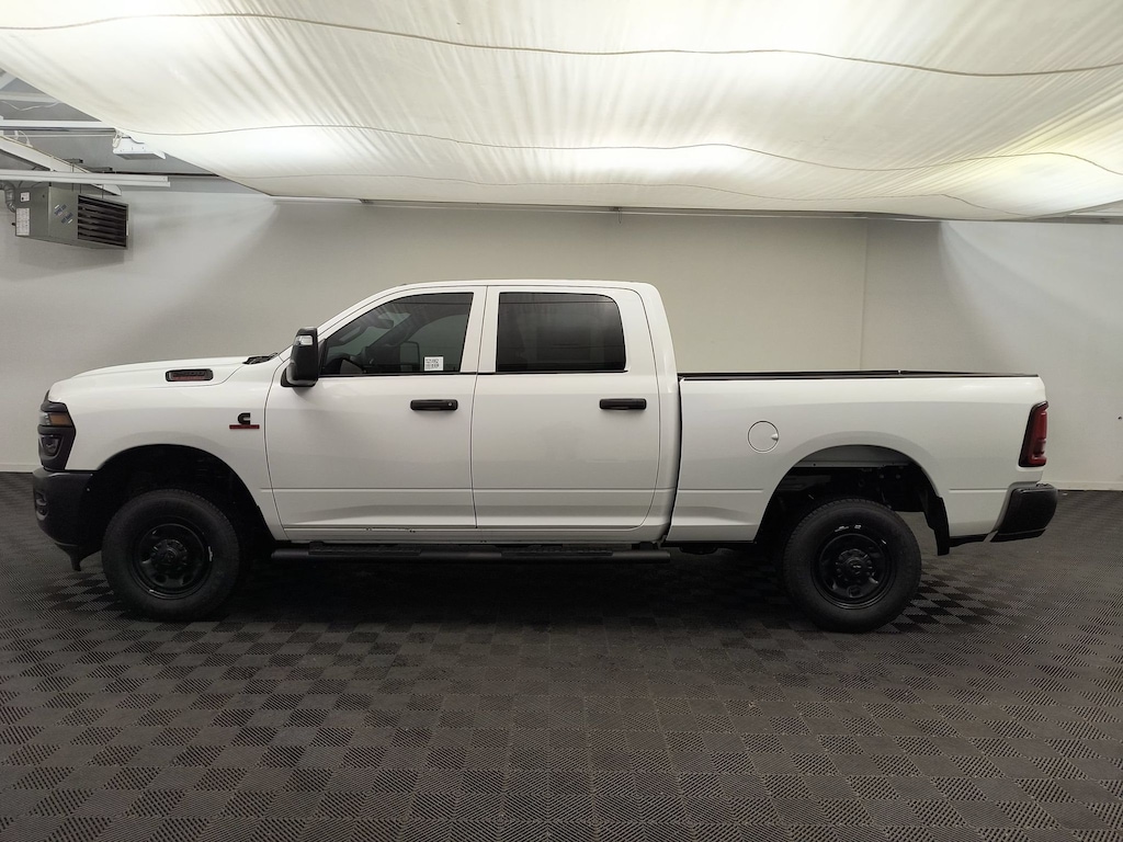 New 2026 Ram 2500 TRADESMAN CREW CAB 4X4 Pickup