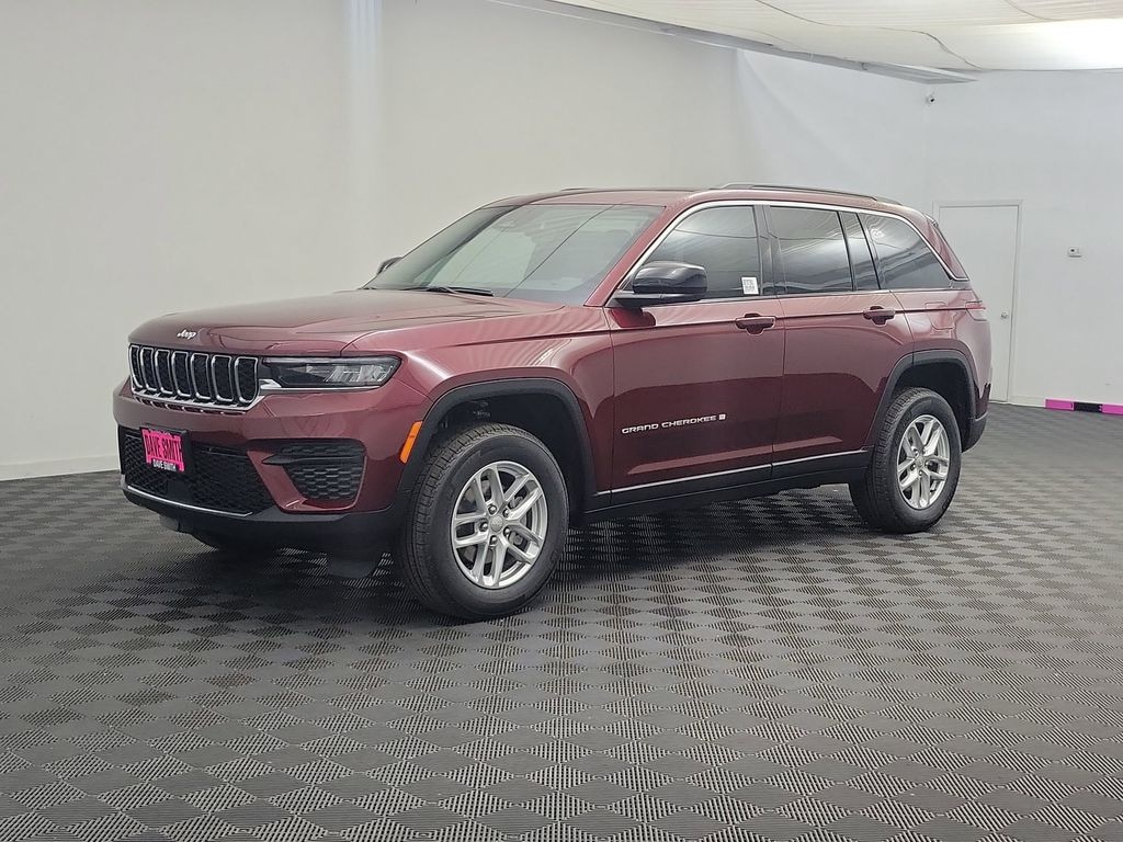 New 2025 Jeep Grand Cherokee LAREDO X 4X4 Sport Utility