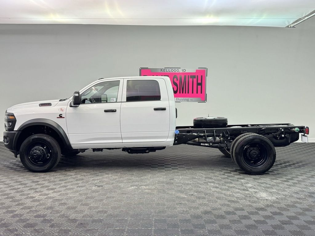 New 2025 Ram 5500 Chassis Cab 5500 TRADESMAN CHASSIS CREW CAB 4X4 60' CA Pickup