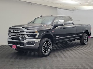 2025 Ram 3500 LIMITED CREW CAB 4X4 8' BOX Pickup
