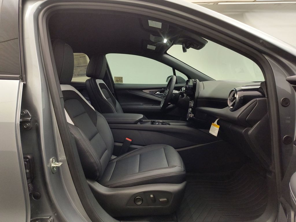 2026 Chevrolet Blazer EV LT - Photo 27