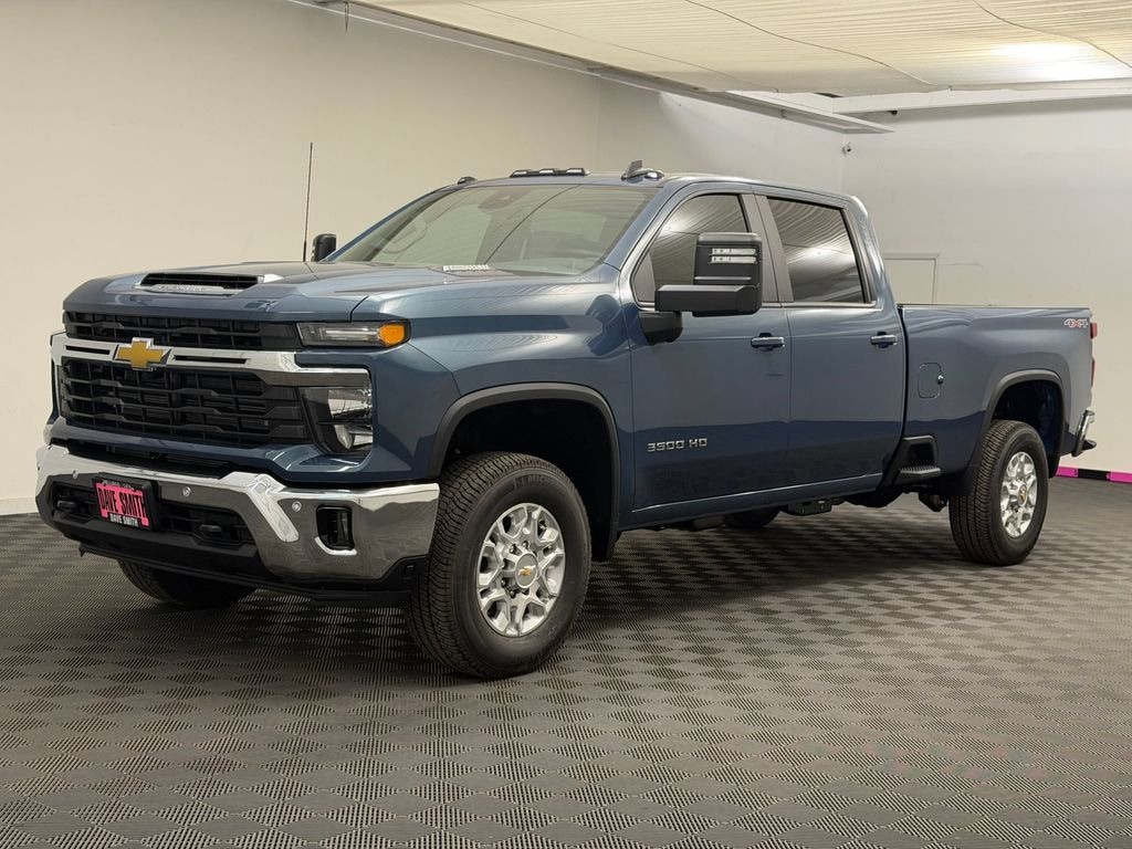 New 2026 Chevrolet Silverado 3500 HD LT Truck