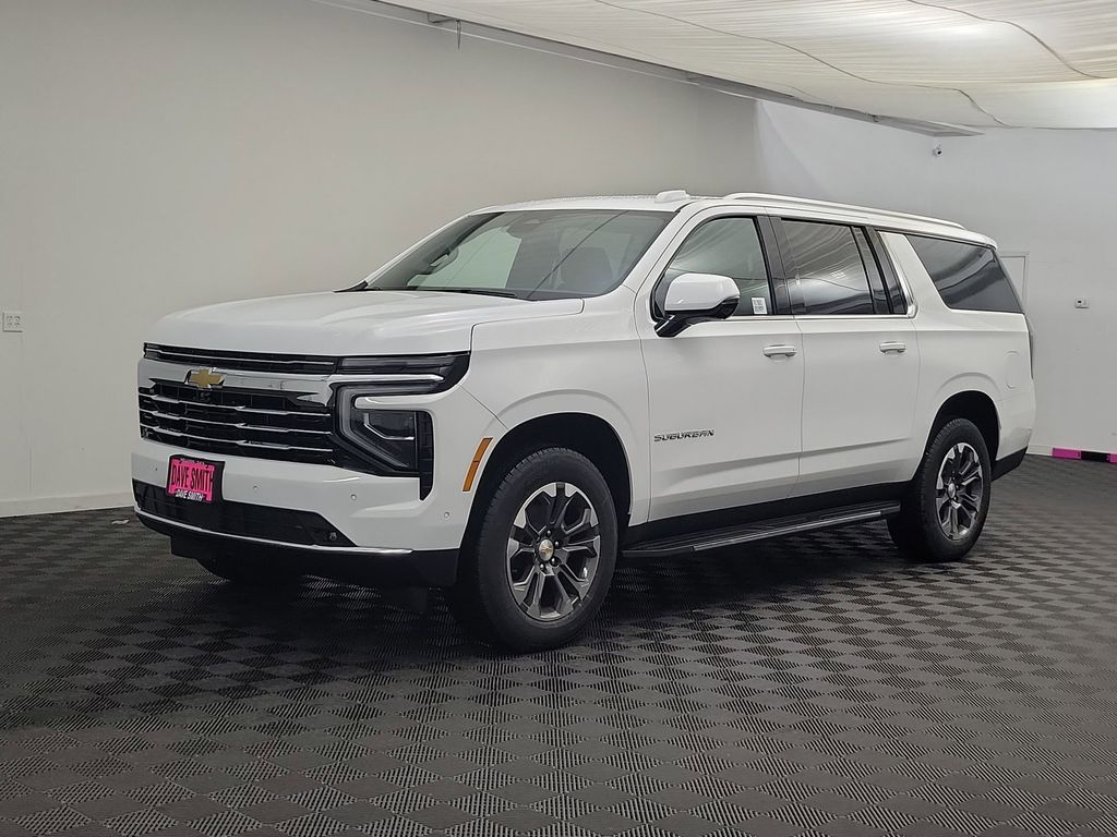2026 Chevrolet Suburban LT's photo
