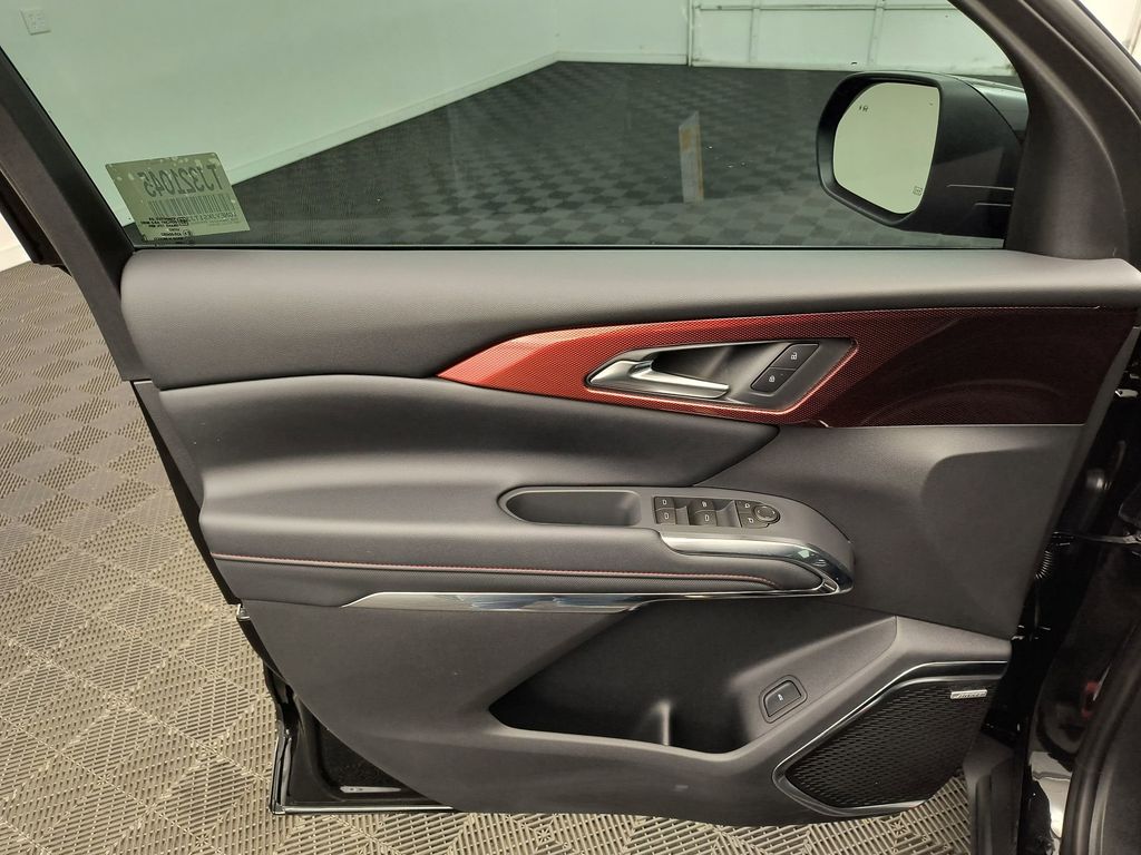 2026 Chevrolet Traverse Z71 - Photo 18