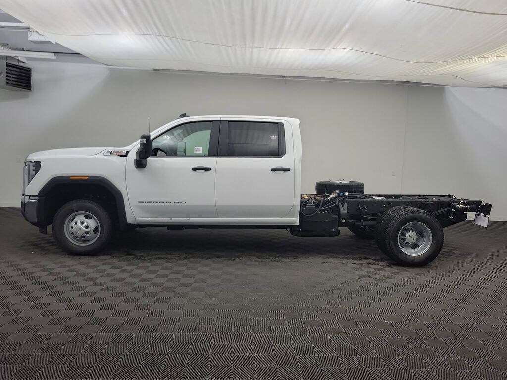 New 2026 GMC Sierra 3500 HD Chassis Cab Pro Truck