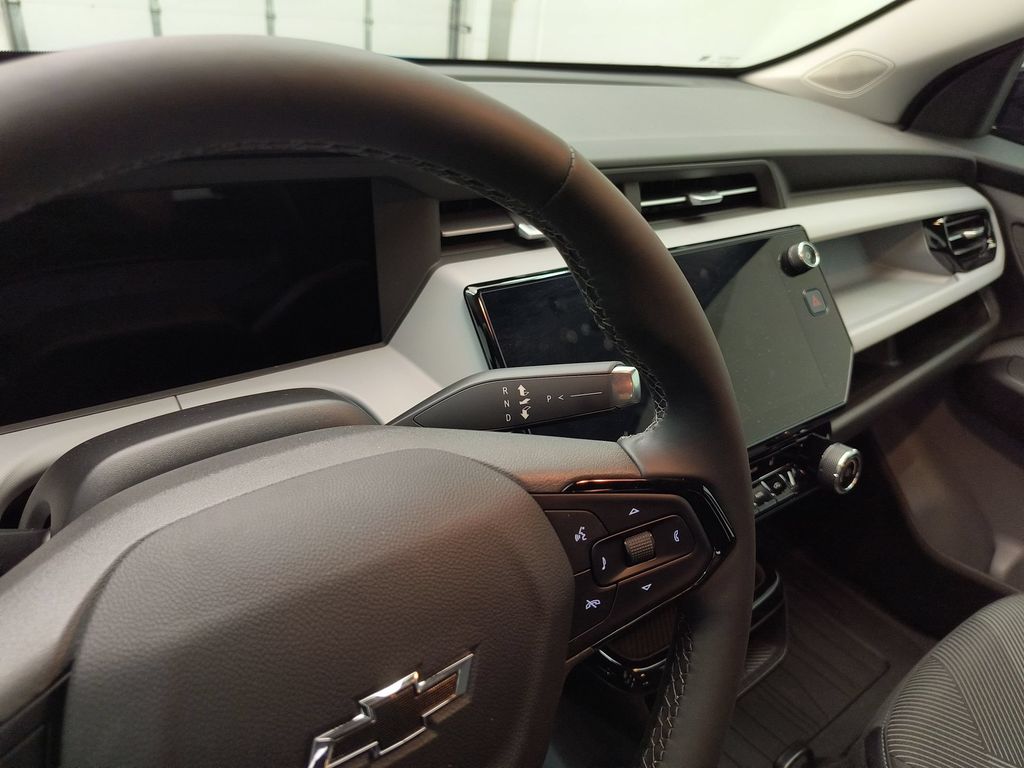 2027 Chevrolet Bolt LT - Photo 26