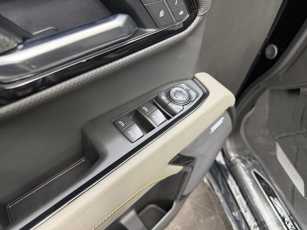 2026 Chevrolet Silverado 1500 ZR2 - Photo 12