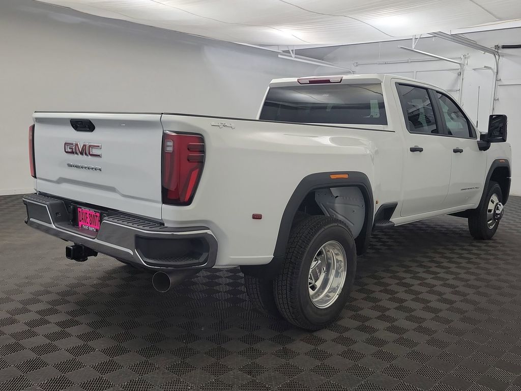 2026 GMC Sierra 3500HD Pro - Photo 7