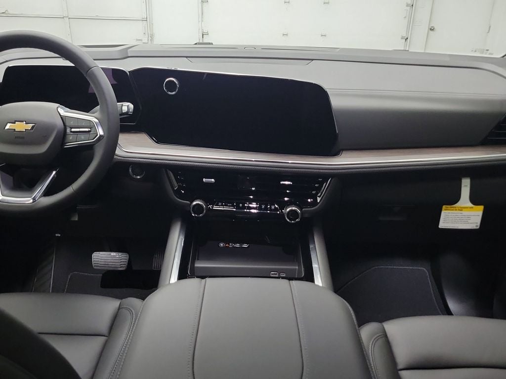 New 2026 Chevrolet Suburban LT SUV