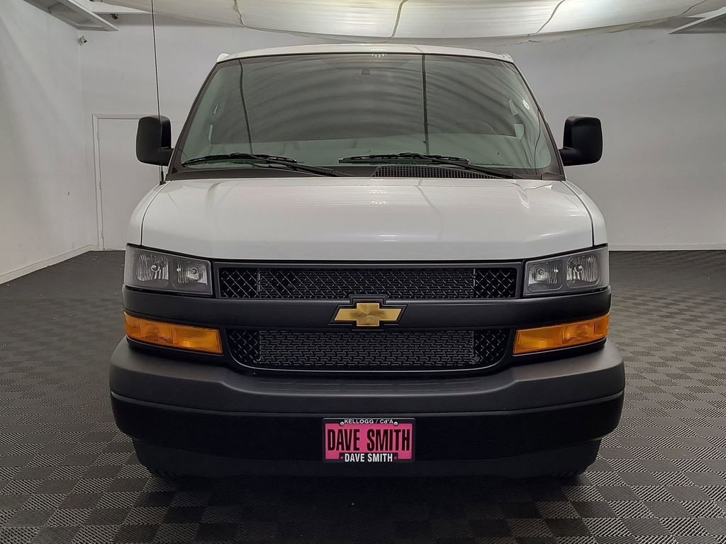 2026 Chevrolet Express Cargo Work Van - Photo 6