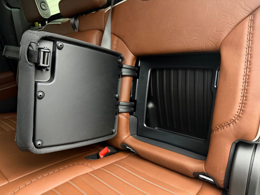 2026 GMC Sierra 3500HD Denali Ultimate - Photo 24