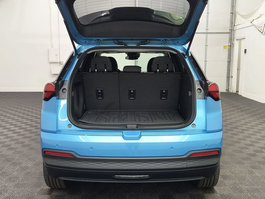 2027 Chevrolet Bolt LT - Photo 22