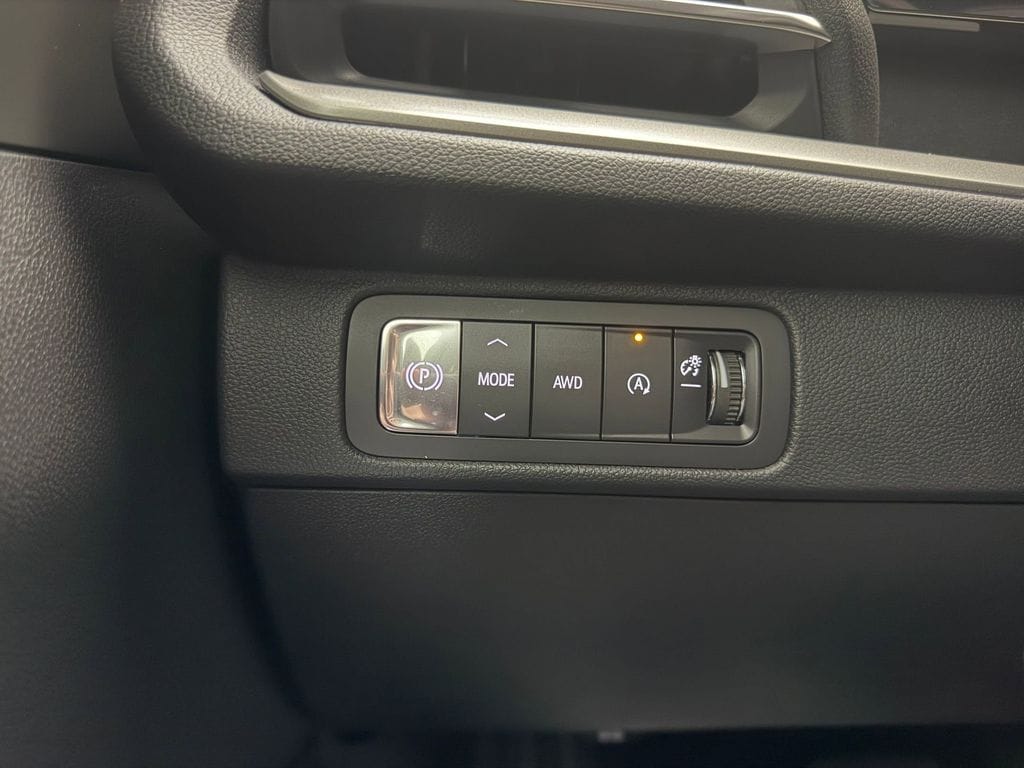 2026 Chevrolet Traverse LT - Photo 32