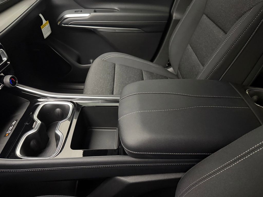 2026 Chevrolet Traverse LT - Photo 29
