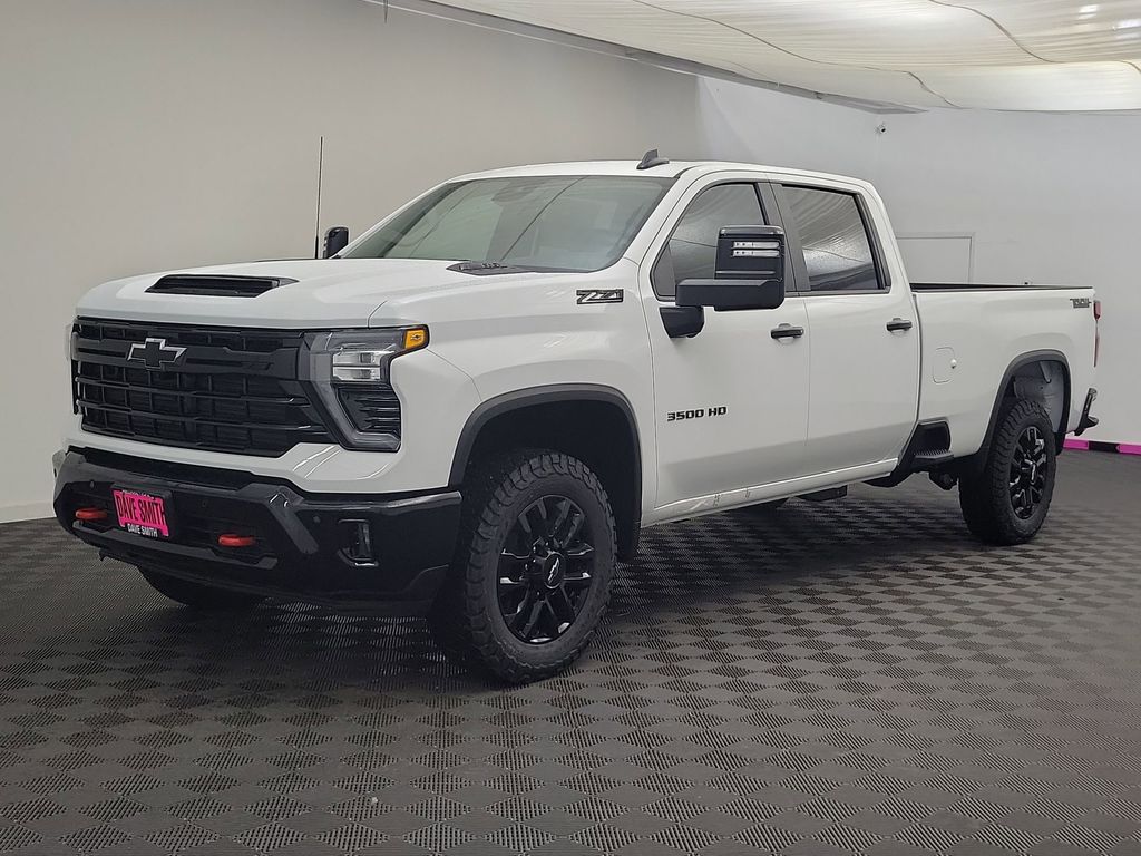 2026 Chevrolet Silverado 3500HD LT's photo