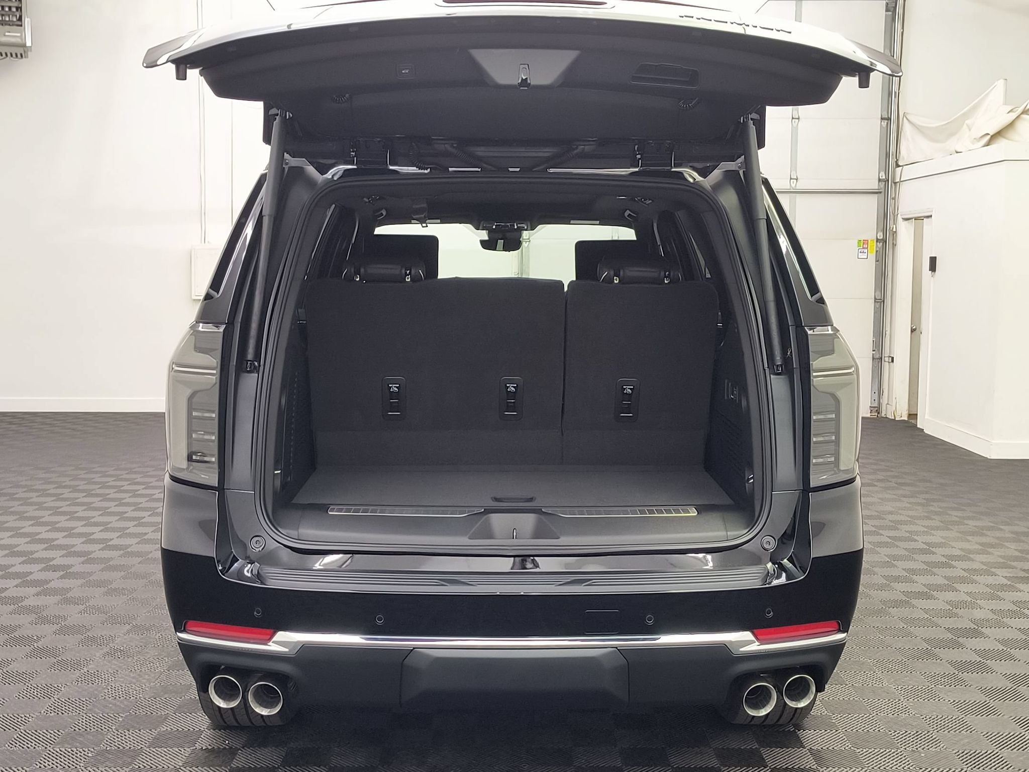 2026 Chevrolet Tahoe Premier - Photo 18