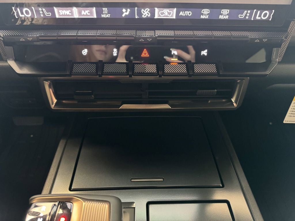 2025 GMC HUMMER EV 3X - Photo 16