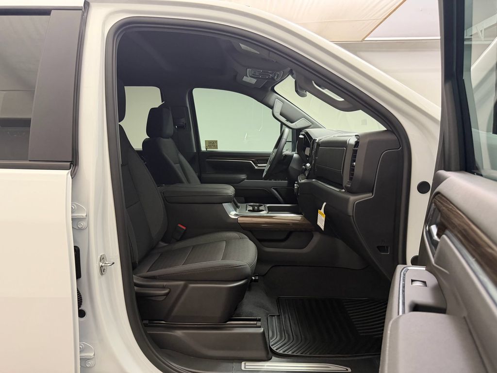 2026 Chevrolet Silverado 3500 HD LT - Photo 24