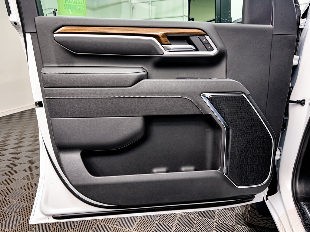2026 Chevrolet Silverado 3500 HD LT - Photo 14