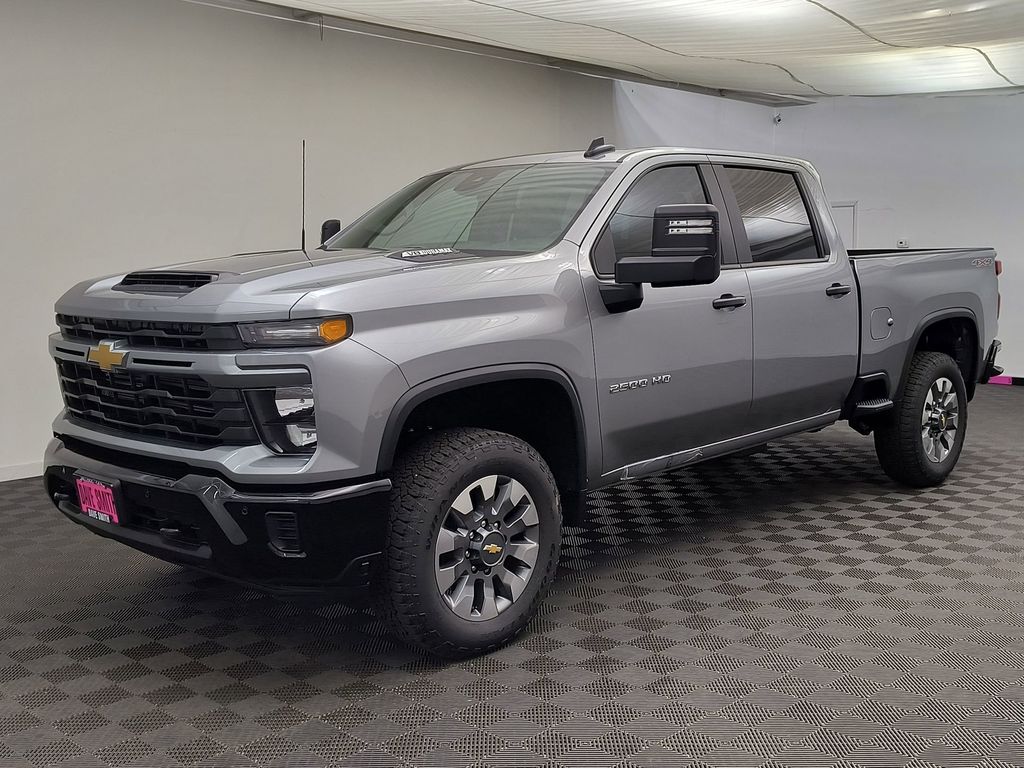 2026 Chevrolet Silverado HD Custom 4WD Crew Cab Standard Box's photo
