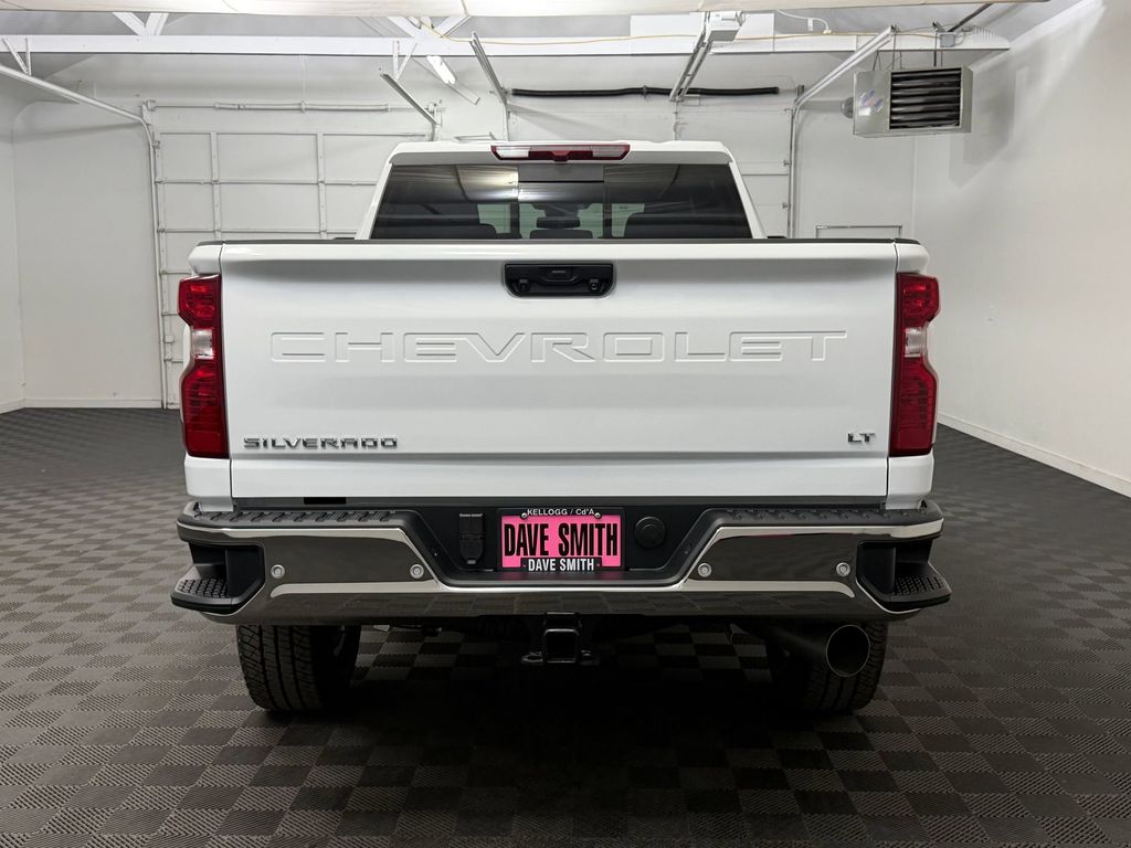 2026 Chevrolet Silverado 3500 HD LT - Photo 10