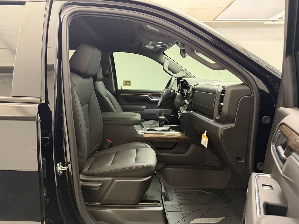 2026 Chevrolet Silverado 1500 RST - Photo 21