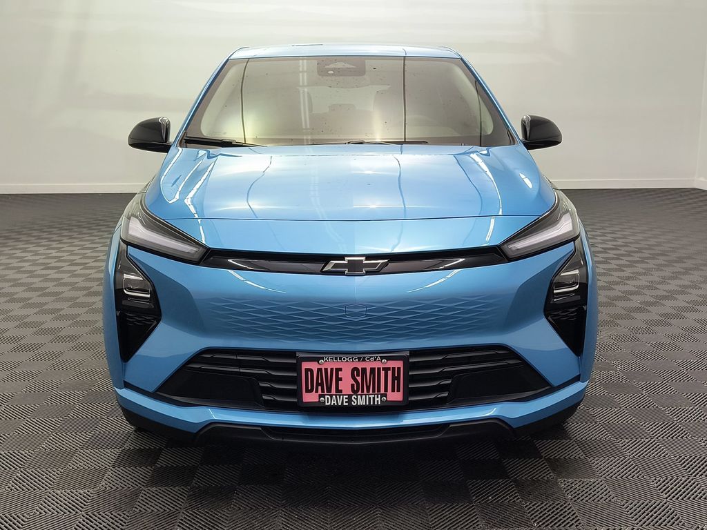 2027 Chevrolet Bolt LT - Photo 6