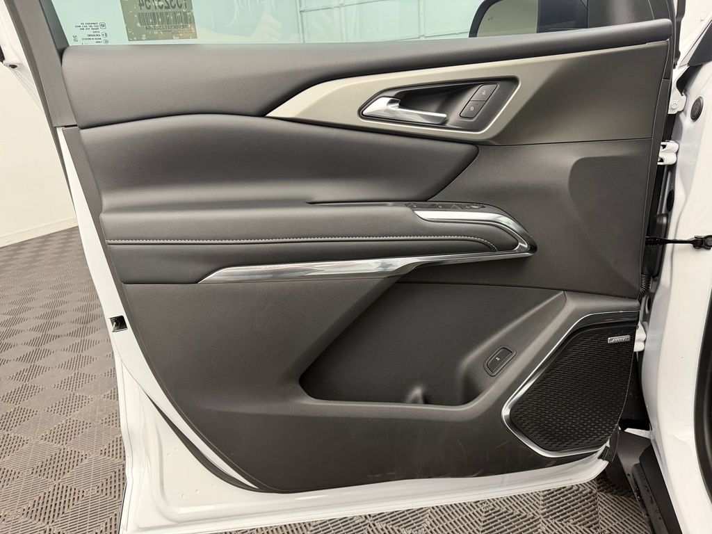 2026 Chevrolet Traverse LT - Photo 19