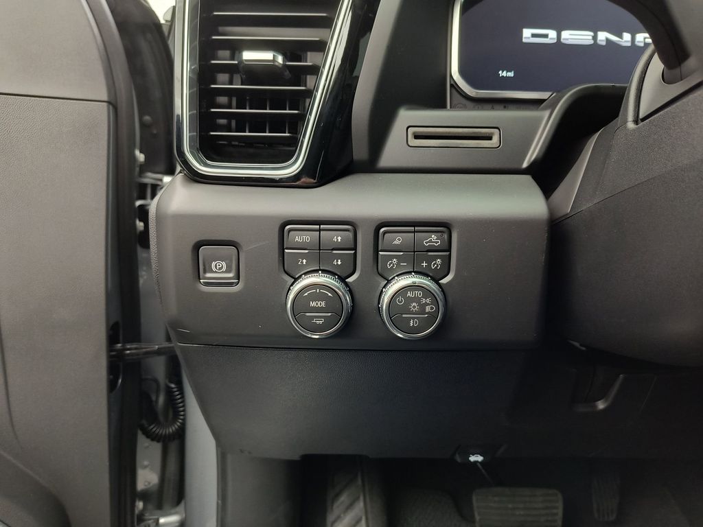 2026 GMC Sierra 3500HD Denali - Photo 27