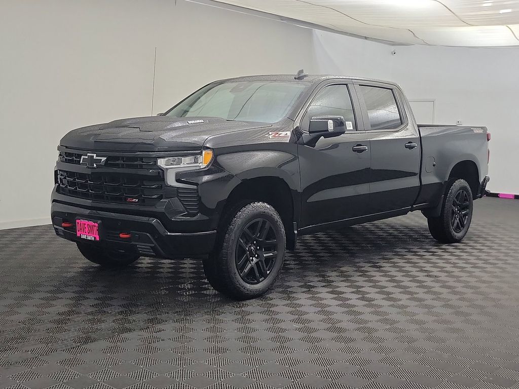 2026 Chevrolet Silverado LT's photo