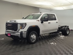 2026 GMC Sierra 3500 HD Chassis Cab Pro Truck