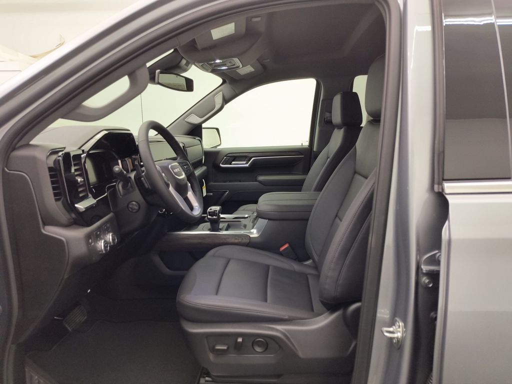 2026 Gmc Sierra 1500 SLT photo 4