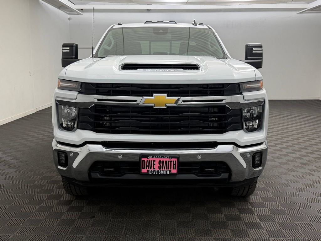 2026 Chevrolet Silverado 3500 HD LT - Photo 6