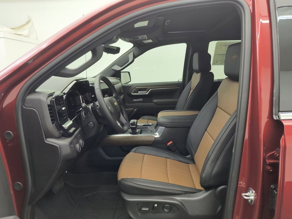 2026 Chevrolet Silverado 1500 photo 4
