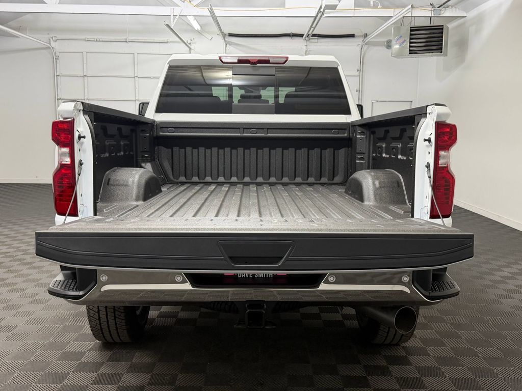 2026 Chevrolet Silverado 3500 HD LT - Photo 23