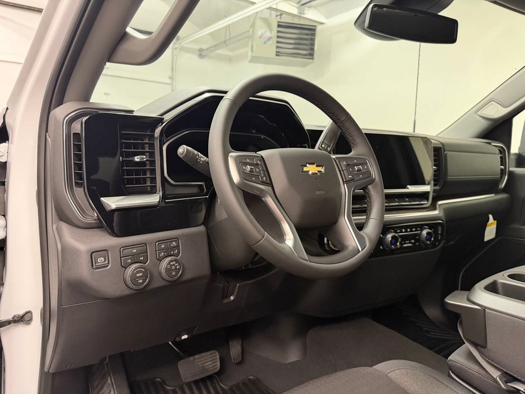 New 2026 Chevrolet Silverado 3500 HD Chassis Cab LT Truck